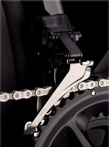 Equipped with Shimano di2 r8150 front derailleur